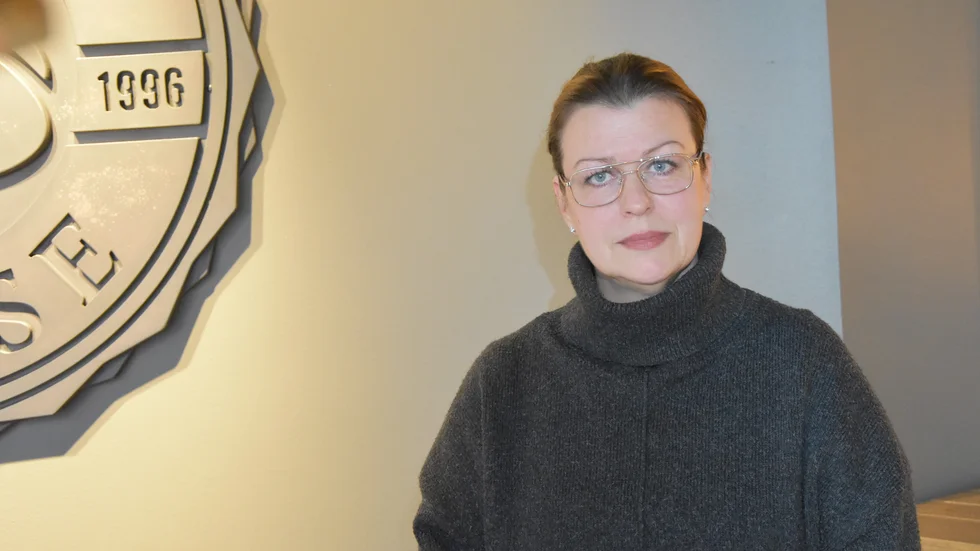 Riksdagsledamoten Zara Leghissa gästar mötet i Sävast.