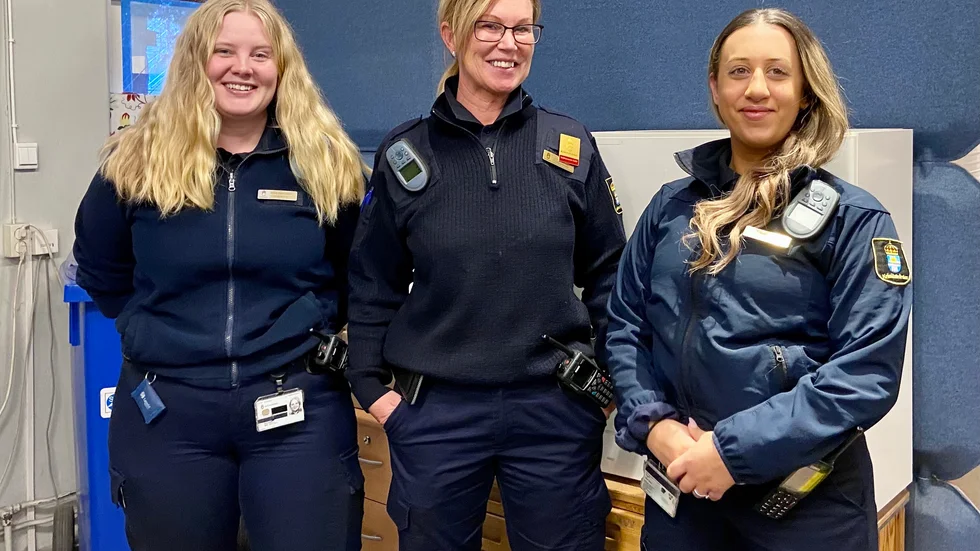"Jag älskar verkligen mitt jobb, man har alltid någon att luta sig emot, hjälp runtomkring sig hela tiden" säger VB Towa Andersson, här med kollegorna Ebba Henrysson, och Sandy Sehdo.