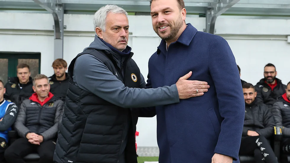 Paolo Zanetti, t.h., får sparken som tränare för Serie A-nykomlingen Venezia. Arkivbild.