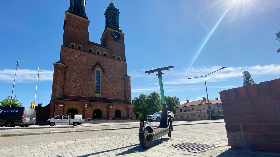Elsparkcyklarnas framfart i Eskilstuna kommer att orsaka olyckor, är inändarskribenten övertygad om.