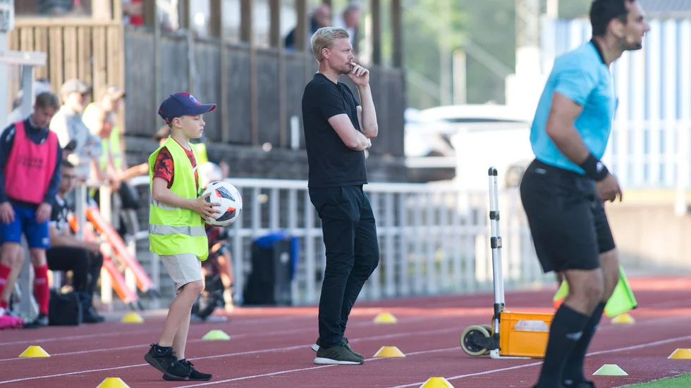Maif-tränaren Martin Axén såg lite bekymrad ut under matchen mot Karlslund. Efter att ha sett matchen efteråt och analyserad den så har han en positivare bild av lagets insats. 