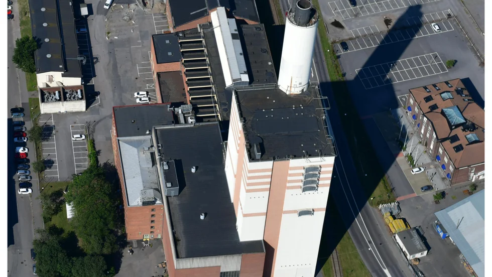 Ett hyus med utsikt. Gamla Bråvallaverket är Norrköpings högsta byggnad. Nu kan den bli din.