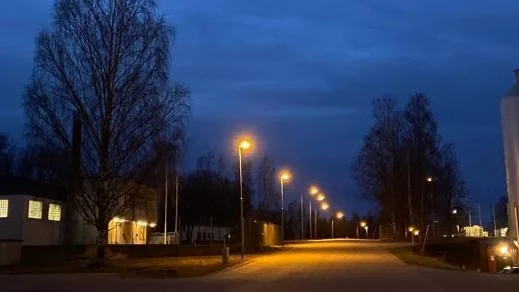 Här i ett industriområde nära Mantorps station skedde rånförsöket på onsdagseftermiddagen.