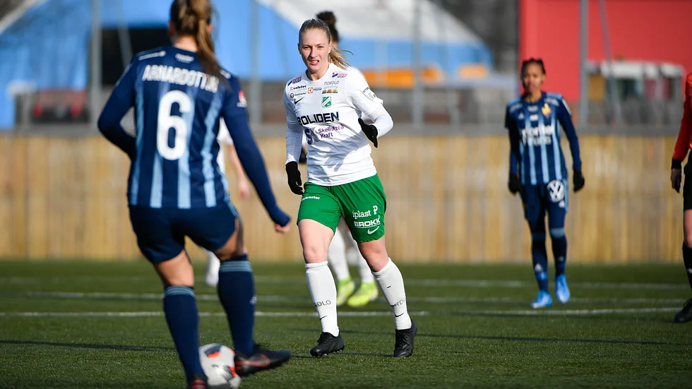 Emma Viklund gjorde Moröns mål och det var ett historiskt sådant. Målet var Moröns första i ett gruppspel i Svenska cupen någonsin.