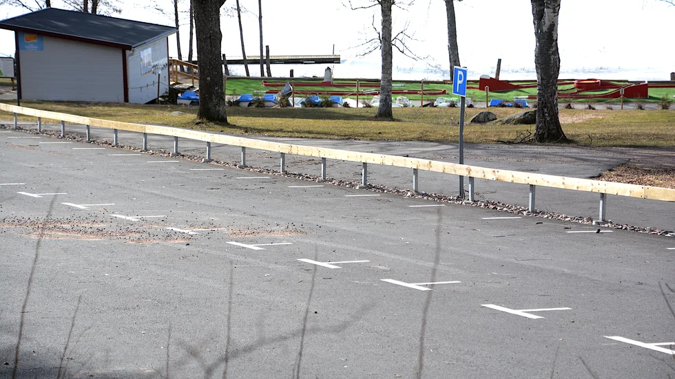 Parkeringsplats vid Nossen.