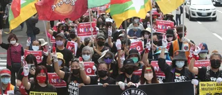 Stora protester i och utanför Myanmar
