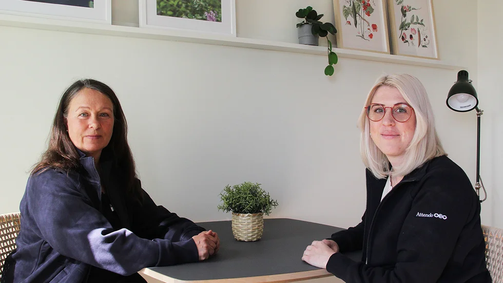 Verksamhetschef Sara Jansson och sjuksköterskan Frida Wallberg, biträdande verksamhetschef på Attendo Kapellgärdet Södra, ser fram emot premiäröppningen av AttendoHem i Uppsala i början av augusti.