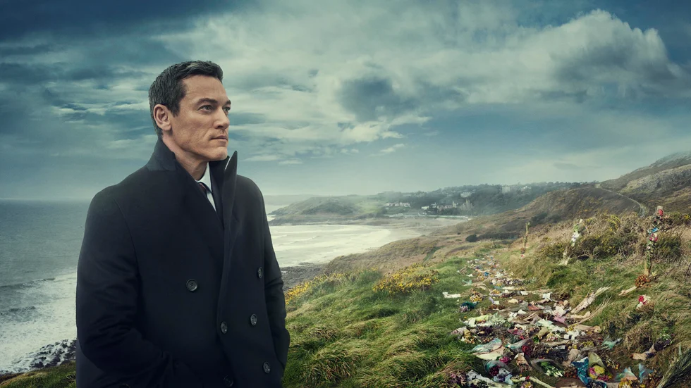 Luke Evans spelar huvudrollen i "Morden vid kustvägen" som snart får premiär i SVT.