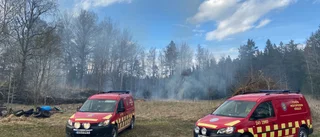 Stort räddningspådrag när terrängen brann utanför Vingåker