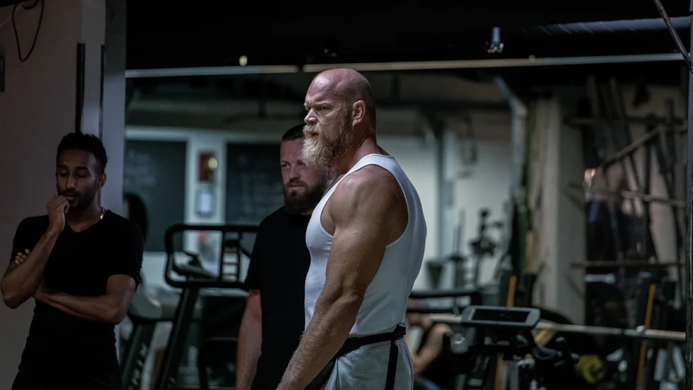 Magnus Samuelsson spelar MMA-klubbsägaren Tony i den nya säsongen av Gåsmamman. "Kul att vara med på ett hörn", konstaterar Tidersrumssonen.