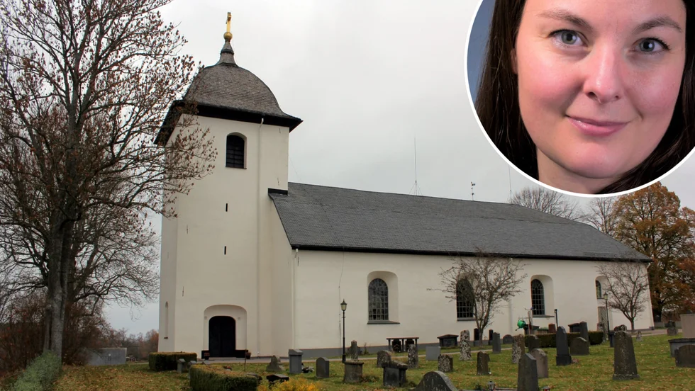 Just nu söker Södra Tjust pastorat en kyrkogårdsarbetare till Hallingebergs kyrkogård. Den sökande måste vara medlem i Svenska kyrkan. Kyrkoherde Matilda Helg menar att det är nödvändigt på grund av att tjänsten även innefattar arbete vid dop, vigslar, begravningar och gudstjänster. 