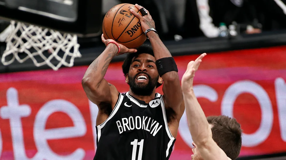 Brooklyns Kyrie Irving kan förlora många miljoner om han inte vaccinerar sig före NBA-säsongen. Arkivbild.