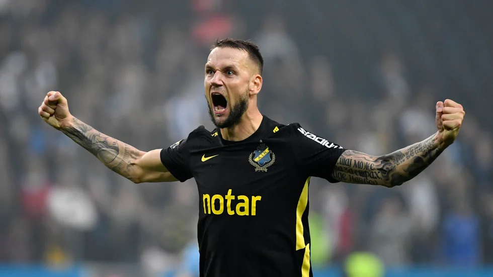 Alexander Milosevic kallas in till landslaget och VM-kvalen mot Kosovo och Grekland.