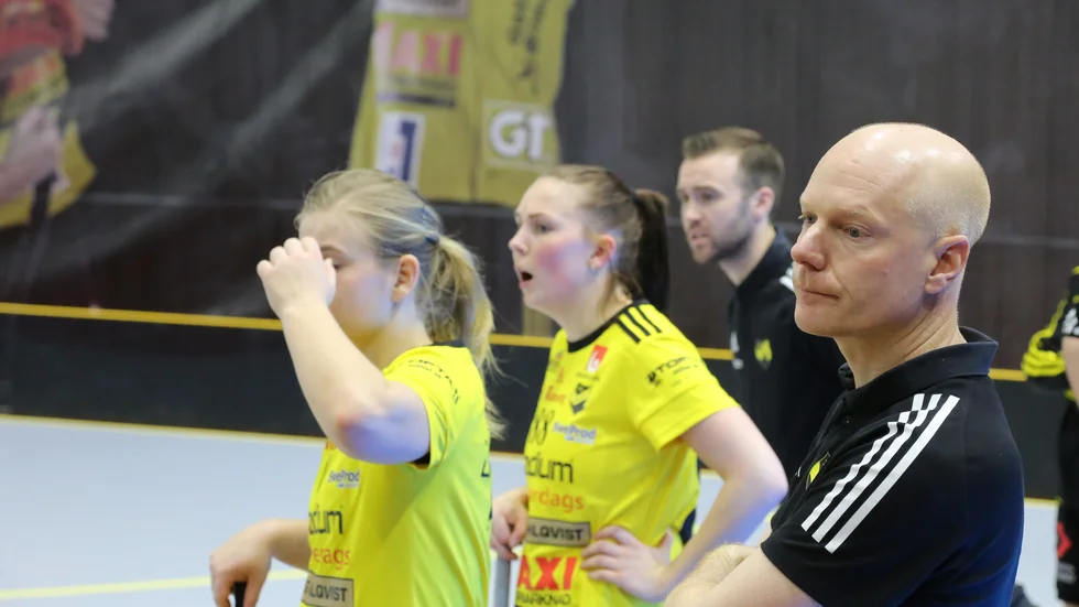 Endretränaren Joakim Sjöstrand hyllar framför allt försvarsspelet efter fredagens storseger.