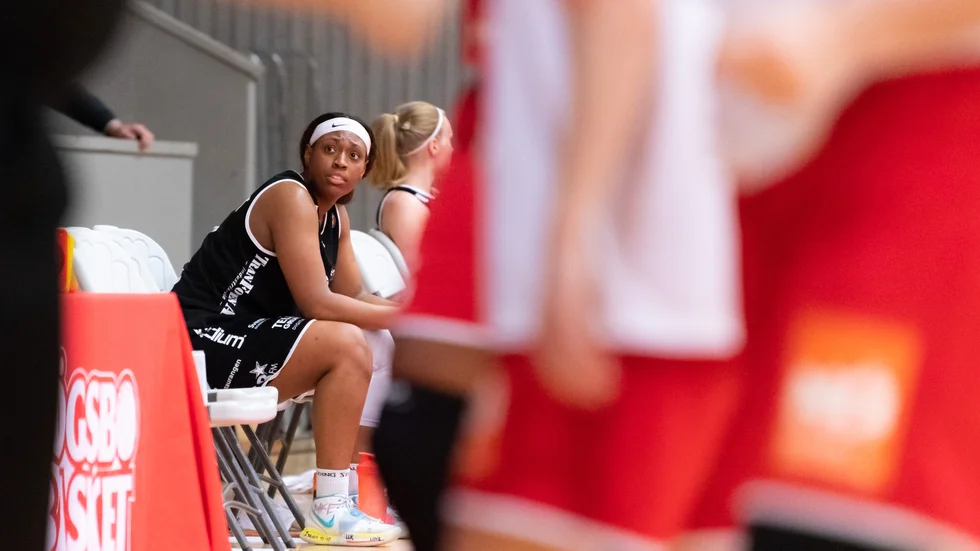 Deppigt. Erika Davenport slet hårt hela matchen men det blev ändå säsongens sista.