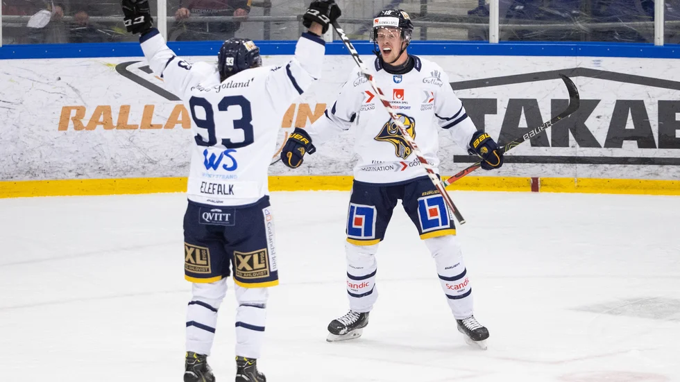 William Erenrot satte det viktiga 1-0-målet för Visby Roma. Nu väntar en tredje och helt avgörande match mot Borlänge.