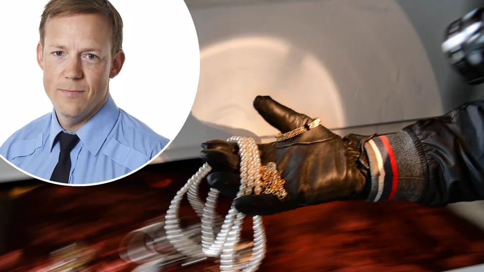 Av anmälan framgår att den äldre kvinnan vaknade tidigt på morgonen och upptäckte att smycken saknades. Enligt polisens presstalesperson Björn Öberg har hon också skador i ansiktet. Bilden på stölden är en arrangerad arkivbild.