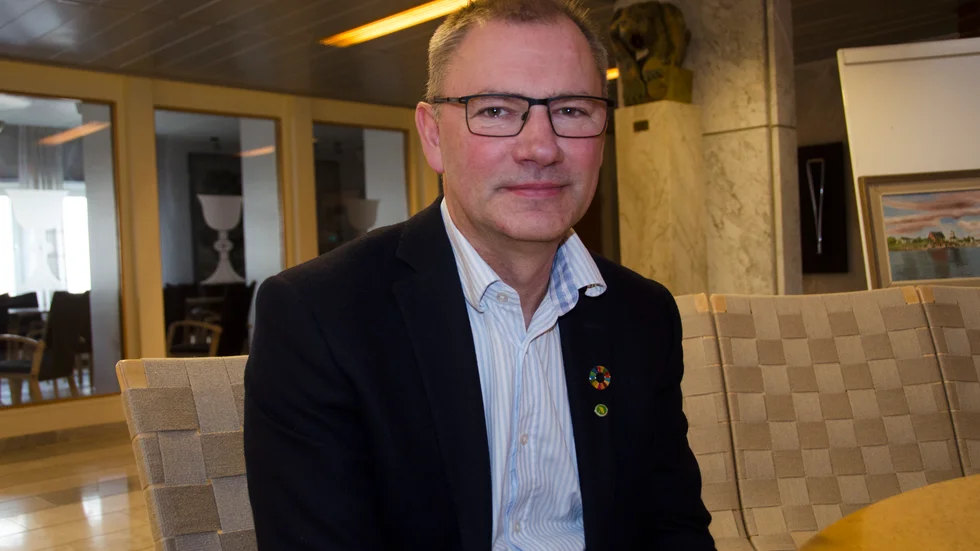 "Vi har hela tiden varit emot exploateringen av Rågholmen och vi resonerar om det inom kommunledningen" säger Sven Nordlund.