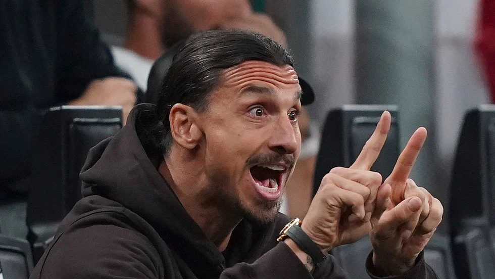 Zlatan Ibrahimovic på läktarplats i Milans 2–0-seger mot Venezia på San Siro den 22 september. Arkivbild.
