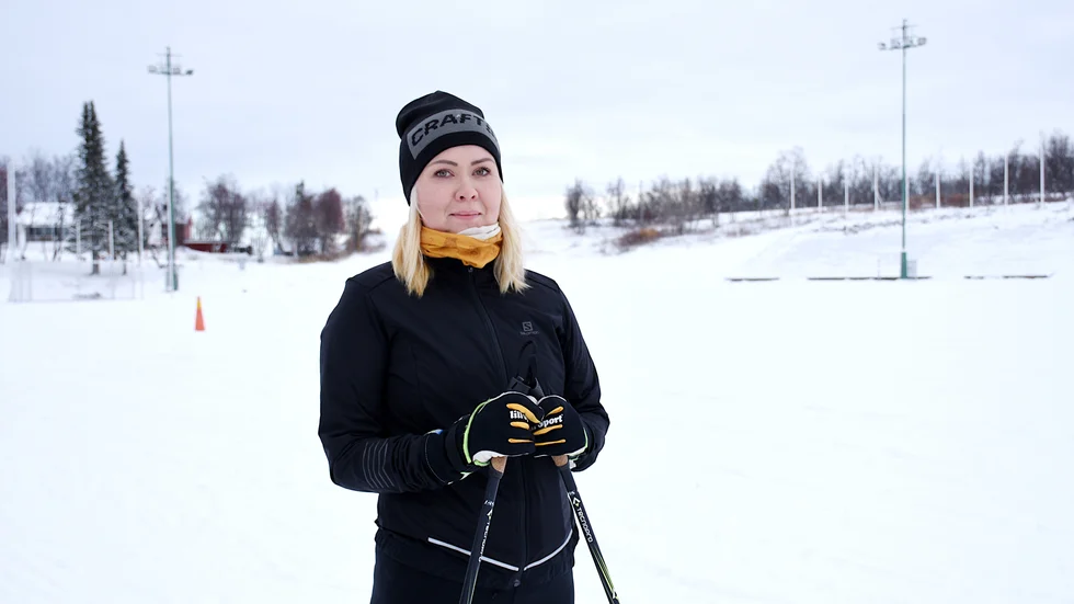Matilda Pekkari var ute på sitt första skidpass för säsongen. "Det är härligt att snön har kommit", säger hon. 