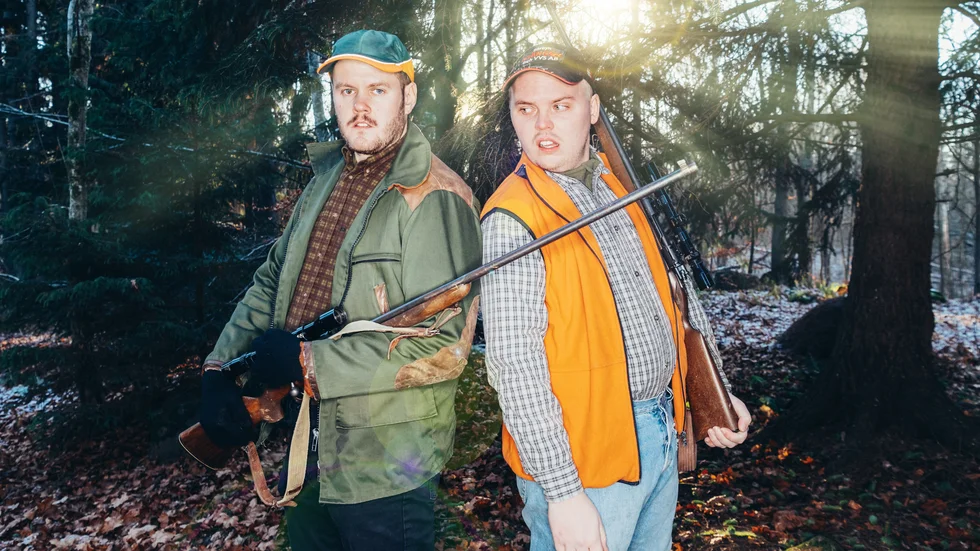Leif och Billy, Klas Eriksson och Alfred Svensson, får en ny utmaning ihop.