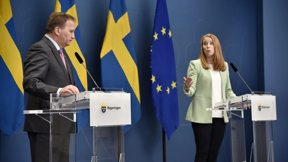 Statsminister Stefan Löfven (S) och hans regering fälldes av riksdagen på måndag, trots försök att ihop med Annie Lööf (C) gå Vänsterpartiet till mötes.