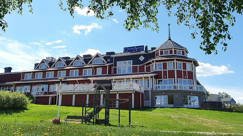 Än så länge finns inget skriftligt avtal mellan hotellets nya entreprenör och ägaren kommunen.