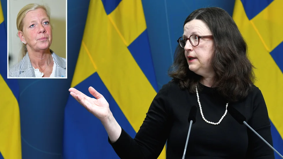 Kristina Axén Olin (M) går till attack mot utbildningsminister Anna Ekström (S). 	