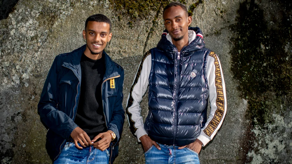 Hiphopduon Aden och Asme från Hammarkullen Göteborg tolkar Håkan Hellströms stora hit "Känn ingen sorg för mig Göteborg". Arkivbild.