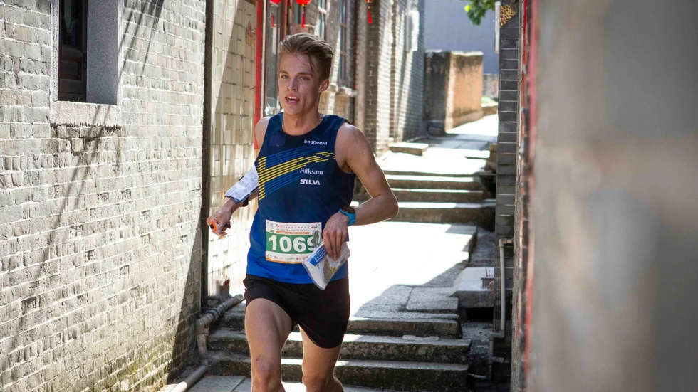 Isac von Krusenstierna vann sprinten på orienterings-VM.