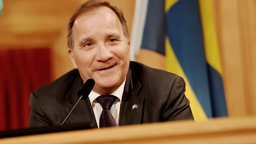 Stefan Löfven (S) under måndagens pressträff med riksdagens talman Andreas Norlén.