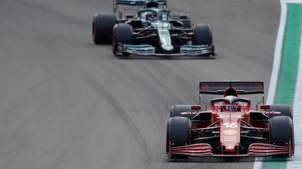 Charles Leclerc, Sebastian Vettel och de andra förarna i formel 1 får köra en tävling i Miami nästa år.