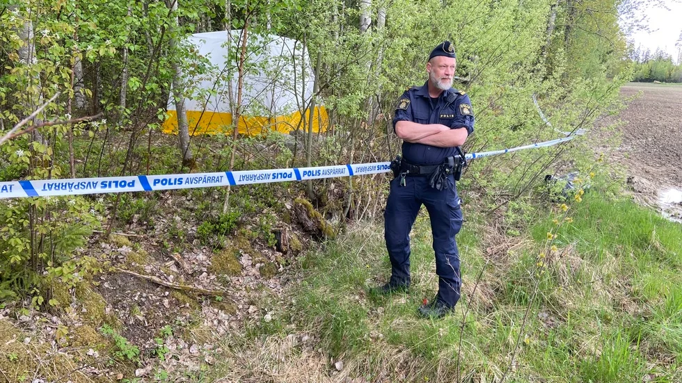 Klas Pettersson, polis i Katrineholm, fick i uppdrag att bevaka det avspärrade området i väntan på tekniker.