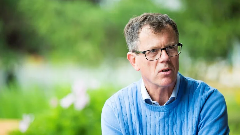 ÖPPNAR DÖRREN. Kommunalrådet Anders Lundkvist (S) öppnar dörren för pengar till ishallen när frågan tas upp igen efter årsskiftet. (Arkivbild).