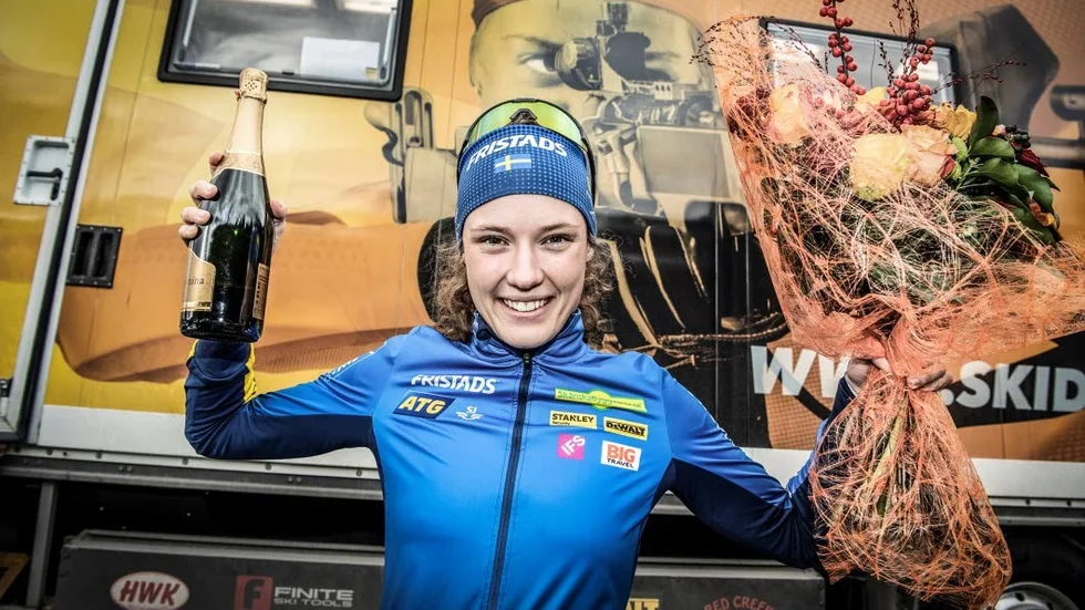 Skidskytten Hanna Öberg från Piteå fick Bragdguldet i december och är en av favoriterna till Jerringpriset som delas ut på Idrottsgalan i kväll.
