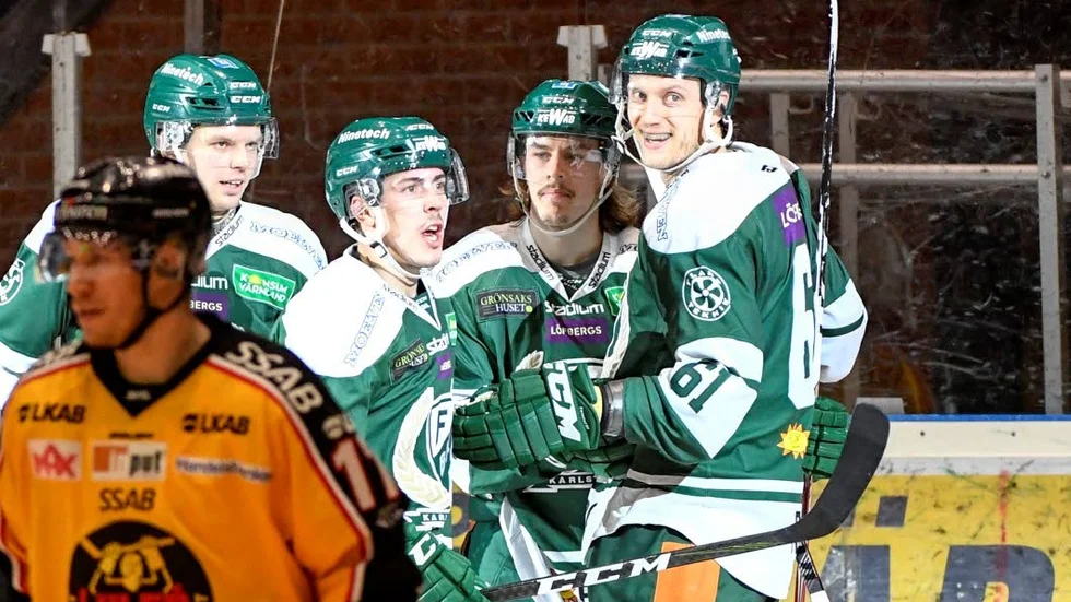 DEPPIGT. Det var en trist kväll för Luleå som förlorade stort borta mot Färjestad i SHL.