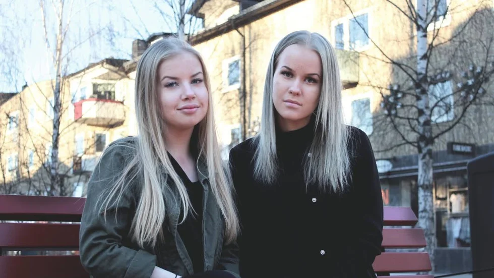 BALLPEPP. Linnea Nyman och Alva Hansius är två av balkomitténs medlemmar.