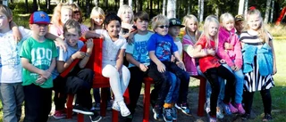 Stolskulptur ska inspirera till eftertanke