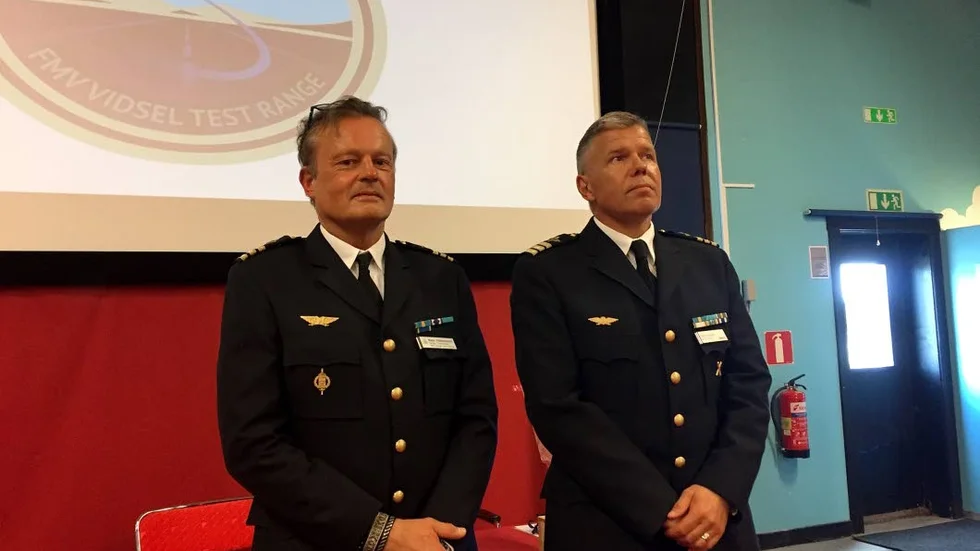 Under onsdagen lämnade Hakkarainen över chefspositionen till Flygvapenofficer Stefan Kriegholm som kommer från ett jobb inom Försvarsmaktens logistik.