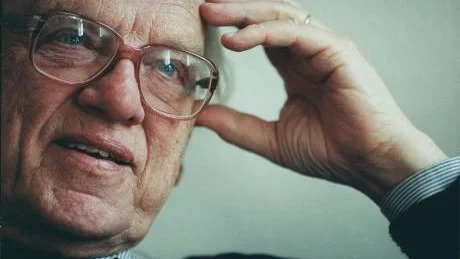 Sture Linnér har avlidit 92 år gammal. Han var mitt uppe i arbetet med en bok om Dag Hammarskjöld och aktuell med en ny bok om grekiske poeten Pindaros. Foto: Pavel Flato/Scanpix