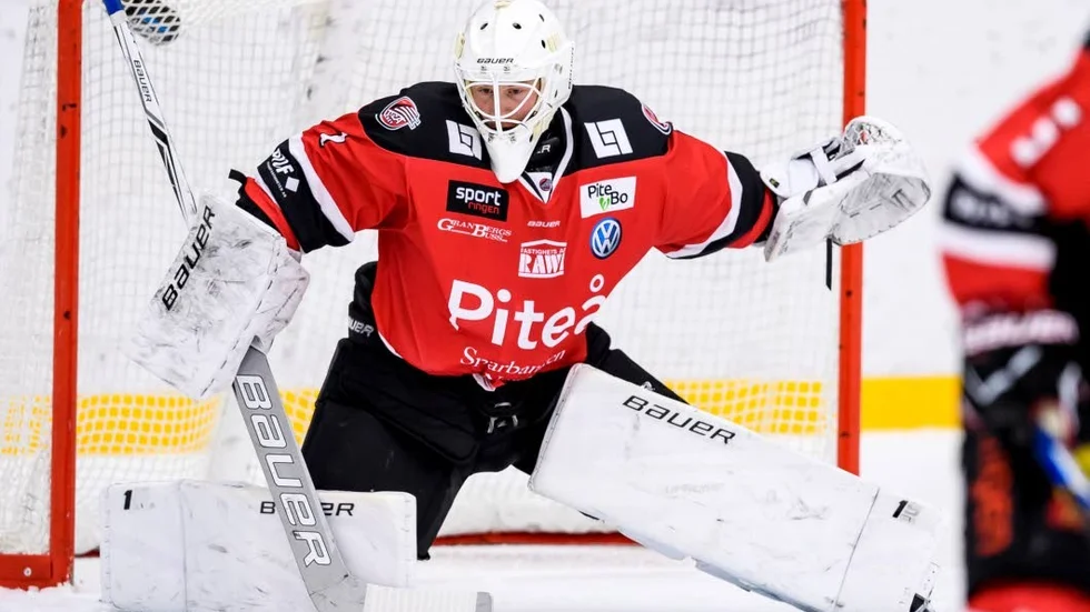 BRA. Joel Vännström släppte bara en puck förbi sig.