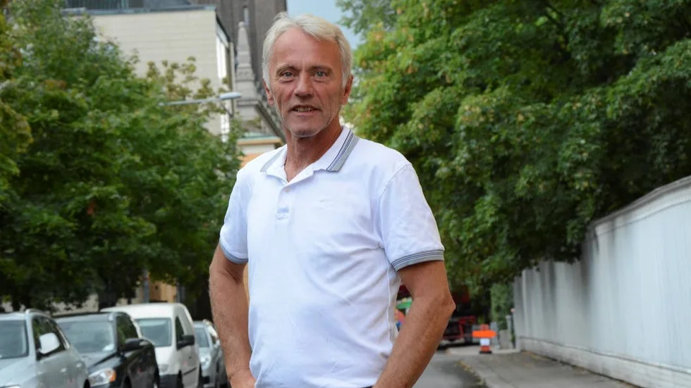 Ny karriär. Reidar Svedahl har snabbt blivit Folkpartiets förstanamn. I bakgrunden Rådhuset, maktens centrum.