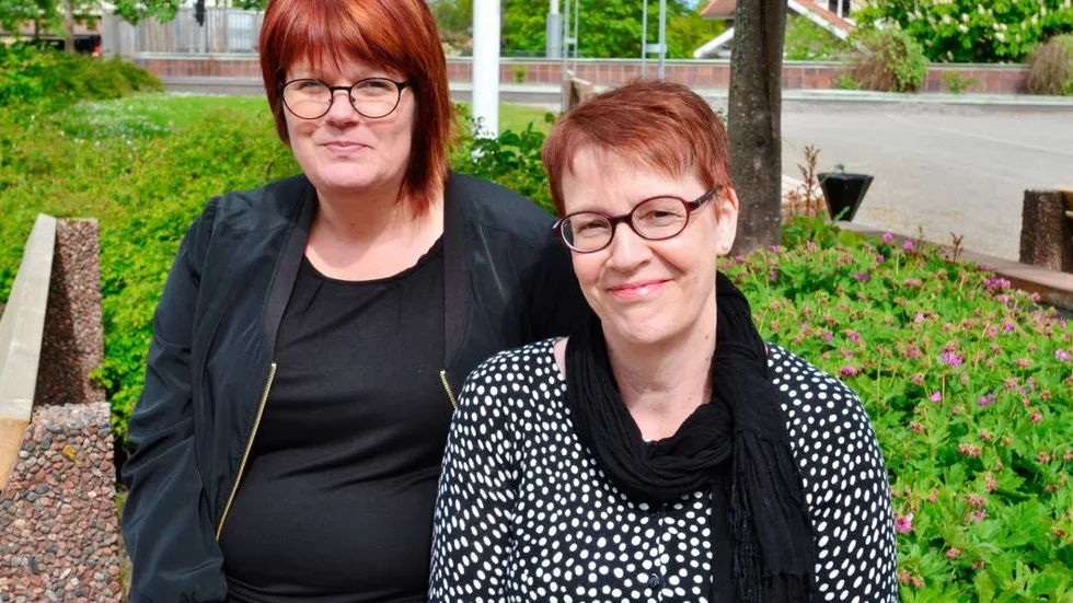 Till s-kongressen. Ulrika Jeansson och Helene Esping representerar Finspång på socialdemokraternas partikongress i Västerås.