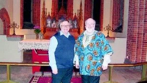 Karl-Erik Svensson och Torkel Selin var i Hällestad kyrka i fredagskväll.  Foto: Privat