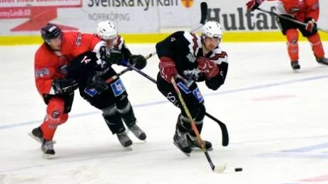 Karl Helmersson (till vänster) och Patric Lundell på offensiv utflykt. Foto: Niclas Sandberg