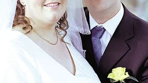 Cecilia Lindqvist, Bråvikens GK vann damklassen i Skyways Bråviken Open och belönades precis som herrvinnaren Patrik Eriksson, Norrköpings GK med en valfri flygresa.
FOTO: ANITA KJELLBERG