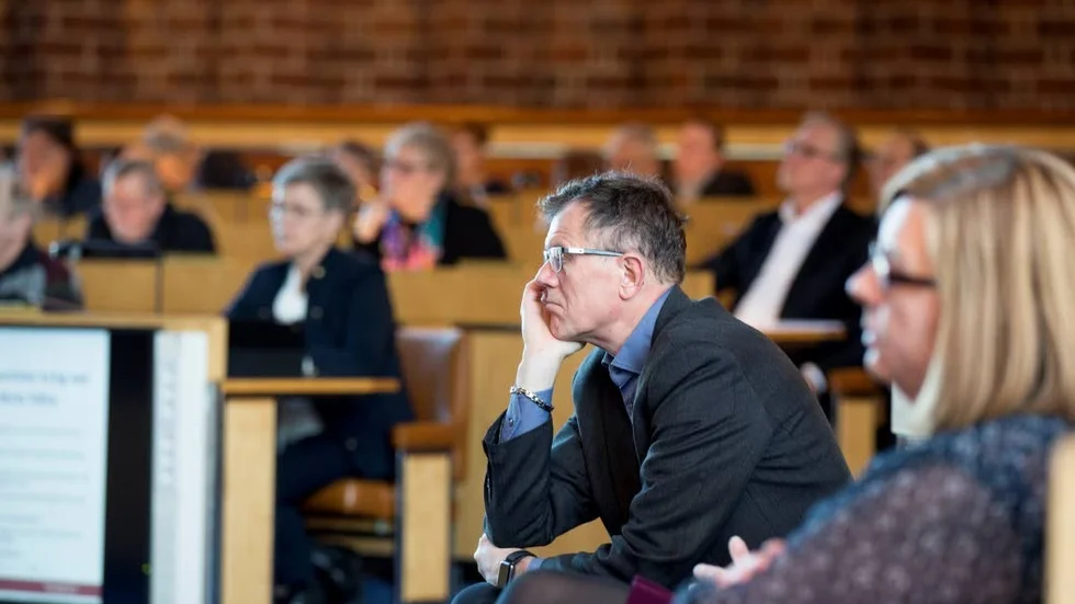 Ledande socialdemokrater i Piteå, här med kommunalrådet Anders Lundkvist i centrum, reagerar över Skol och landsbygdspartiets val att stödja Alliansens budget. Ett val som kommer att drabba landsbygden, menar de. (Arkivbild)