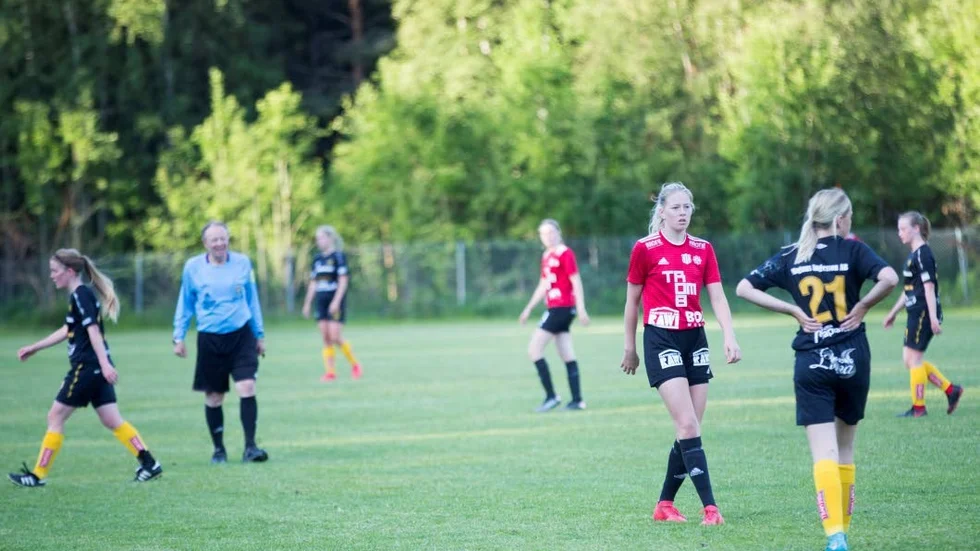 Julia Granberg gjorde båda målen för MSSK/PIF, men förlust blev det ändå borta mot Alvik. (Arkivbild)