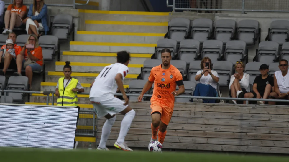 Karim Mammar gjorde ett av AFC:s mål i förlusten mot Öster.