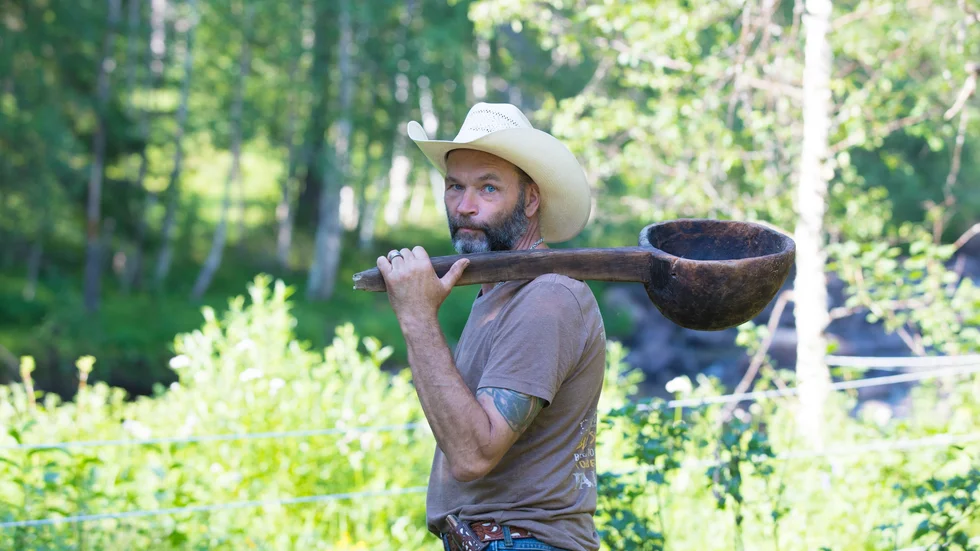 Den är en träskopa modell större som Lars Berg i Bjurå hittade. 